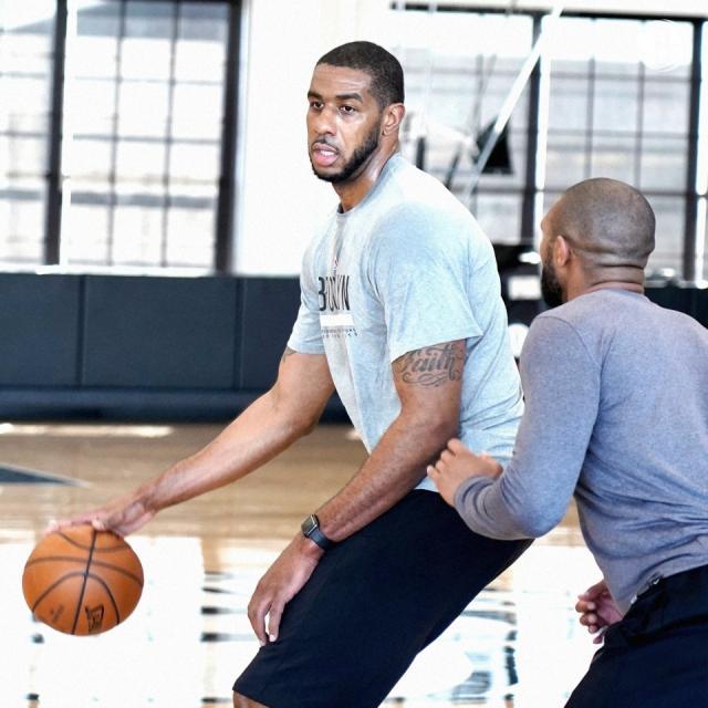 抢首发阿德绝不怂！不当全明星愿当3D中锋